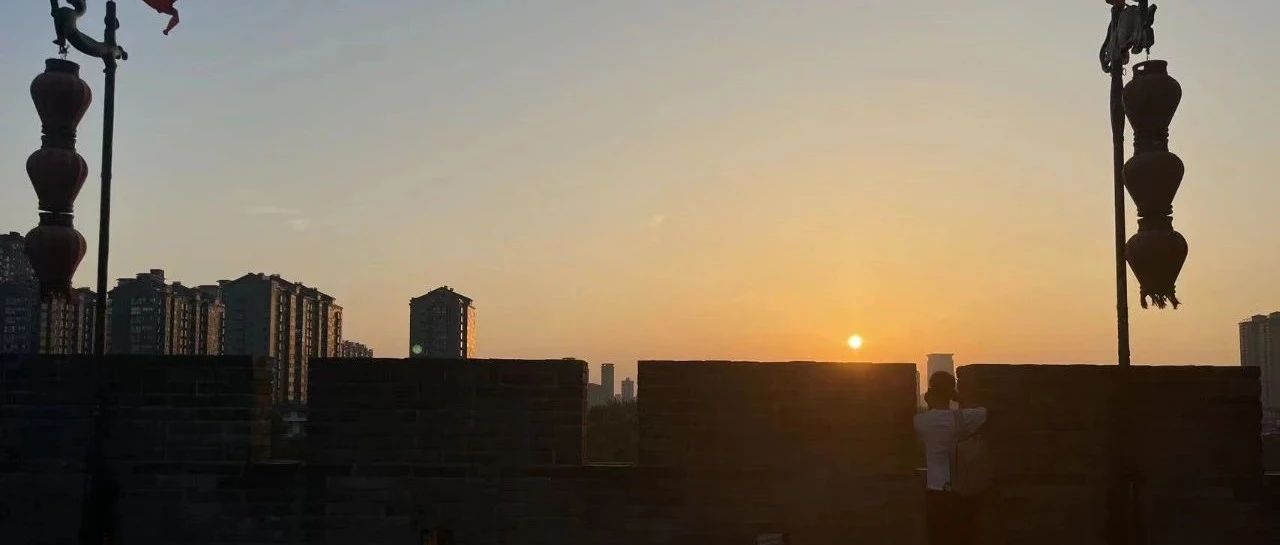 Featured image of post 关灯，开会